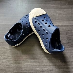 CROCS Navy and Beige Kids Walker Shoes